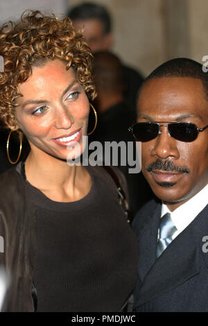 "Haunted Mansion" Premiere 11-23-2003 Eddie Murphy mit Frau Nicole Foto von Joseph Martinez/PictureLux Datei Referenz # 21608 0102 PLX nur für redaktionelle Verwendung - Alle Rechte vorbehalten Stockfoto