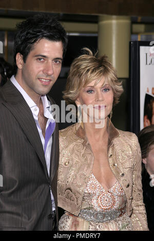 Monster-in-Law (Premiere) Troy Garity, Jane Fonda 04-29-2005/Mann Nationaltheater/Westwood, CA Foto von Joseph Martinez - Alle Rechte vorbehalten File Reference # 22375 0041 PLX nur für redaktionelle Verwendung - Alle Rechte vorbehalten Stockfoto