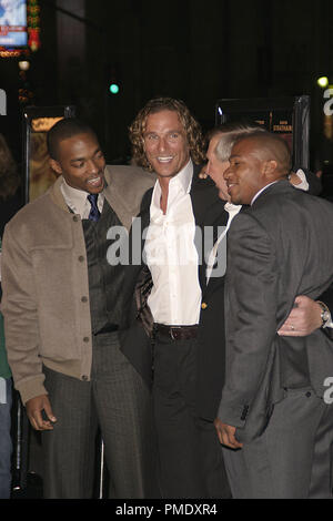 "Wir sind Marschall" (Premiere) Anthony Mackie, Matthew McConaughey, Arlen Escarpeta 12-14-2006/Grauman's Chinese Theater / Hollywood, CA/Warner Bros Entertainment/Foto von Joseph Martinez - Alle Rechte vorbehalten File Reference # 22880 0084 PLX für redaktionelle Verwendung Stockfoto