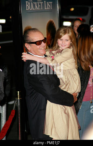 'The Bucket List' Premiere Jack Nicholson, Taylor Ann Thompson 12-16-2007/Cinerama Dome/Hollywood, CA/Warner Brothers/Foto von Joseph Martinez Datei Referenz # 23298 0074 PLX nur für redaktionelle Verwendung - Alle Rechte vorbehalten Stockfoto