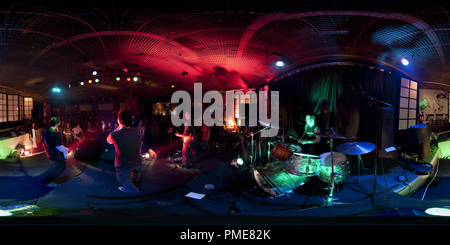 360 Grad Panorama Ansicht von Plug N Play Live In Trema Novi Sad 8.