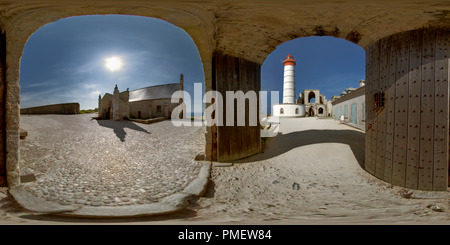 360 Grad Panorama Ansicht von La Chapelle Notre-Dame-des-Grâces, le Phare et l'Abbaye de la Pointe Saint-Mathieu