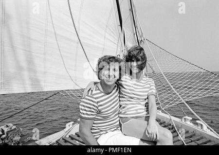 Sonne, Wind und weiße Segel, Fernsehshow mit Michael Schanze und Gaststars Mary Roos in Spanien 1979. Stockfoto