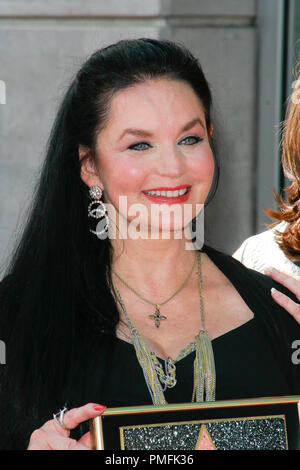 Crystal Gayle im Hollywood Handelskammer Zeremonie mit 2.390 th Stern auf dem Hollywood Walk of Fame zu Ehren der Vine Street in der Nähe des Sunset Boulevard in Hollywood, CA, 2. Oktober 2009. Foto von Picturelux Datei Referenz # 30082 24 PLX nur für redaktionelle Verwendung - Alle Rechte vorbehalten Stockfoto