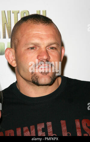 Chuck Liddell bei der Premiere von "The Boondock Saints II: All Saints Day". Ankunft am Arclight Theatre in Hollywood, CA, 28. Oktober 2009 statt. Foto von PictureLux Datei Referenz # 30093 23 PLX nur für redaktionelle Verwendung - Alle Rechte vorbehalten Stockfoto