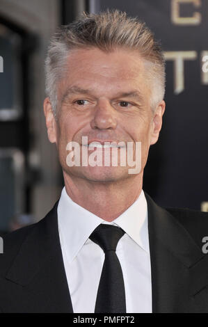 Harry Hamlin am Los Angeles Premiere der KAMPF DER TITANEN im Grauman Chinese Theatre in Hollywood, CA am Mittwoch, 31. März 2010 statt. Foto von PRPP Pacific Rim Foto Presse/PictureLux Datei Referenz # 30170 40 PLX nur für redaktionelle Verwendung - Alle Rechte vorbehalten Stockfoto