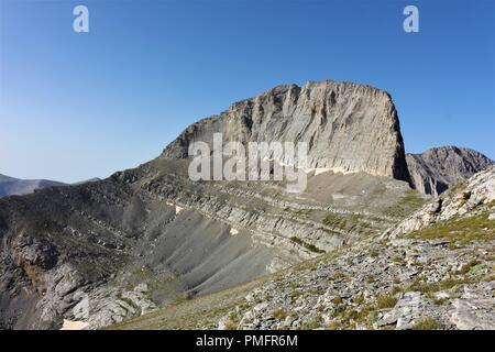 Eine dünne Rock auf dem Berg Olympus. Stockfoto