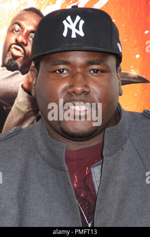 Quinton Aaron am Los Angeles Premiere der Verlierer an der Grauman Chinese Theatre in Hollywood, CA am Dienstag, 20. April 2010 statt. Foto von Pedro Ulayan Gonzaga Pacific Rim Foto Presse. /PictureLux Datei Referenz # 30186 041 PRPP nur für redaktionelle Verwendung - Alle Rechte vorbehalten Stockfoto