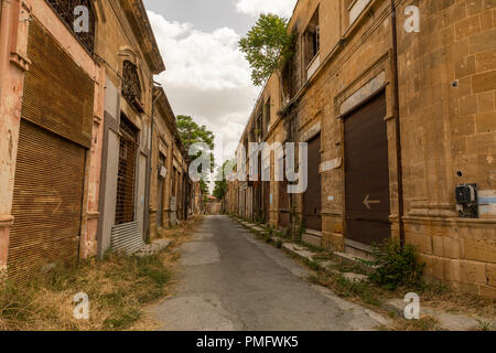 Der Ledra Street, Teil der Grünen Linie Pufferzone, die von den Vereinten Nationen überwachten und jetzt trennt Nord und Süd Zypern nach dem Krieg 1974. Stockfoto