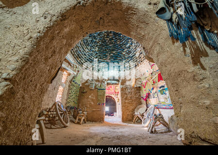 Innenansicht der traditionellen Bienenstock Lehmziegeln Wüste Häuser in Sanliurfa, Türkei Stockfoto