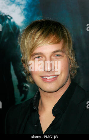 'Freitag der 13." Premiere Ryan Hansen 2-9-2009/Grauman's Chinese Theater / Hollywood, CA/Paramount Pictures/Foto von Joseph Martinez Datei Referenz # 23692 0041 PLX nur für redaktionelle Verwendung - Alle Rechte vorbehalten Stockfoto