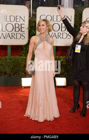 Schauspielerin Felicity Huffman kommt bei der 67. jährlichen Golden Globe Awards im Beverly Hilton in Beverly Hills, CA Sonntag, 17. Januar 2010. Stockfoto