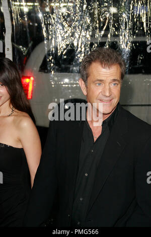 Mel Gibson bei der Premiere von Warner Brothers Pictures'' Rand der Dunkelheit'. Ankünfte am Grauman's Chinese Theater in Hollywood, CA, 26. Januar 2010 statt. Foto von Joseph Martinez/PictureLux Datei Referenz # 30114 095 PLX nur für redaktionelle Verwendung - Alle Rechte vorbehalten Stockfoto