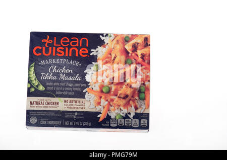 Gefrorene Lean Cuisine Marktplatz Chicken Tikka Masala box auf weißem Hintergrund Stockfoto