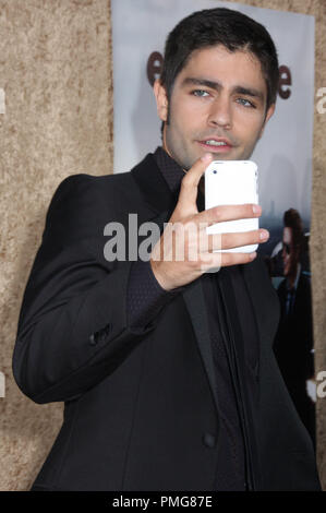Adrian Grenier am Los Angeles Premiere der HBO Serie "Entourage" Staffel 7 im Paramount Theater auf der Paramount Pictures Studio in Hollywood, CA am Mittwoch, 16. Juni 2010. Foto von Pedro Ulayan Pacific Rim Foto Presse. Datei Referenz # 30286 007 PLX nur für redaktionelle Verwendung - Alle Rechte vorbehalten Stockfoto