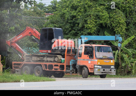 Chiangmai, Thailand - 7. August 2018: Private Kubota Tieflöffel am Fahrzeug. Auf der straße Nr. 1001, 8 km von Chiang Mai City. Stockfoto