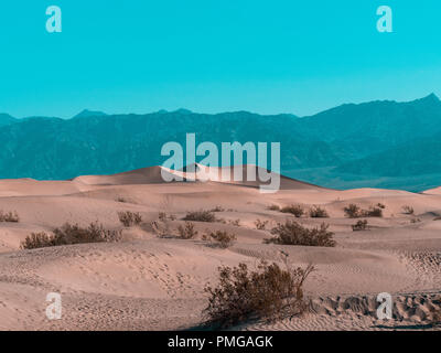 Eine schöne Düne in der Mitte des Death Valley Stockfoto