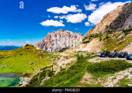 Blick auf die Dolomiten am Valparola Pass in der Provinz Belluno in Italien Stockfoto
