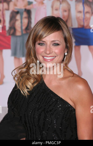 Christine Lakin bei der Weltpremiere von Touchstone Pictures' Sie wieder". Ankunft gehalten am El Capitan Theatre in Hollywood, CA. September 22, 2010. Foto: Richard Chavez/PictureLux Datei Referenz # 30484 089 RAC nur für redaktionelle Verwendung - Alle Rechte vorbehalten Stockfoto