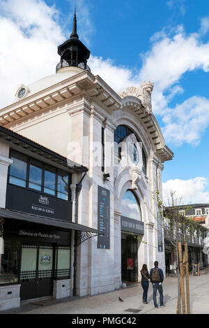 Eingang des Ribeira Markthalle (Mercado da Ribeira), Lissabon, Portugal Stockfoto