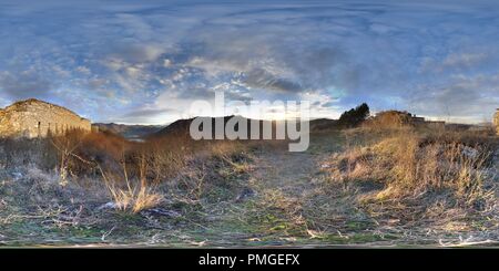 360 Grad Panorama Ansicht von Kula Grad Blick Richtung Zvornik See und das Dorf Divic