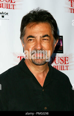 Joe Mantegna am Winebrook Unterhaltung und FourTwoFive Filme Vorschau Screening von "Das Haus, das Jack gebaut" - Ankunft am Arclight Hollywood Innenhof in Hollywood, CA 14. Juli 2009 statt. Foto: PictureLux Datei Referenz # 30043 24 PLX nur für redaktionelle Verwendung - Alle Rechte vorbehalten Stockfoto