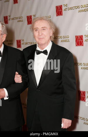 Gene Wilder auf der 14. Jahrestagung der Art Directors Guild Awards. Ankunft am Internationalen Ballsaal im Beverly Hilton Hotel in Beverly Hills, CA 13. Februar 2010. Foto von PictureLux Datei Referenz # 30127 05 PLX nur für redaktionelle Verwendung - Alle Rechte vorbehalten Stockfoto