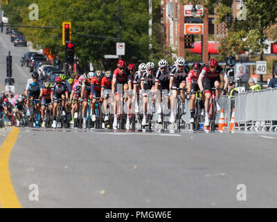 Montreal, Kanada. Reiter konkurrieren auf dem Grand Prix Cycliste Rennen in Montreal, Teil der UCI World Tour. Stockfoto