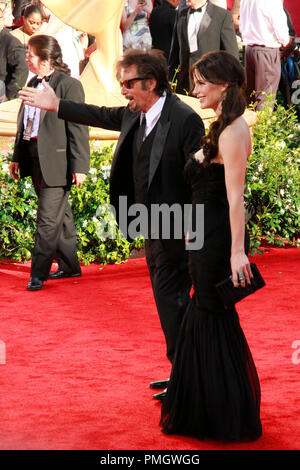 Al Pacino und Lucila Sola auf der 62. jährlichen Primetime Emmy Awards im Nokia Theater in Los Angeles, CA, 29. August 2010. Foto © Joseph Martinez/Picturelux - Alle Rechte vorbehalten. Datei Referenz Nr.30450 254 JM für die redaktionelle Nutzung nur - Stockfoto