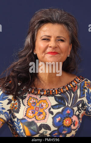 Los Angeles, Kalifornien, USA. 17 Sep, 2018. 17. September 2018 - Los Angeles, Kalifornien - Tracey Ullman. 70Th Primetime Emmy Awards statt bei Microsoft Theatre L.A. Leben. Photo Credit: Faye Sadou/AdMedia Credit: Faye Sadou/AdMedia/ZUMA Draht/Alamy leben Nachrichten Stockfoto