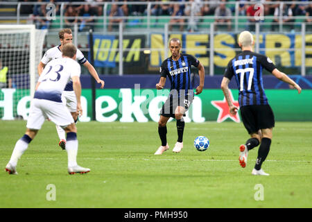 Mailand, Italien. 18 Sep, 2018. Miranda vom FC Internazionale in Aktion während der Uefa Champions League Gruppe B Spiel zwischen FC Internazionale und Tottenham Hotspur FC. Credit: Marco Canoniero/Alamy leben Nachrichten Stockfoto