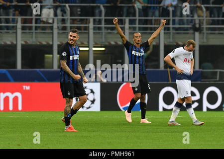 Mailand, Italien. 18 Sep, 2018. Mauro Icardi des FC Internazionale Feiern am Ende der Uefa Champions League Gruppe B Spiel zwischen FC Internazionale und Tottenham Hotspur FC. Credit: Marco Canoniero/Alamy leben Nachrichten Stockfoto