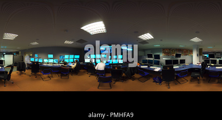 360 Grad Panorama Ansicht von CERN CMS Experiment control room