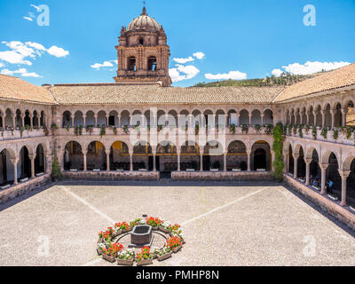 Qurikancha - Kloster Santo Domingo - Tempel der Sonne, die berühmteste Sehenswürdigkeit in Cusco, Peru. Stockfoto