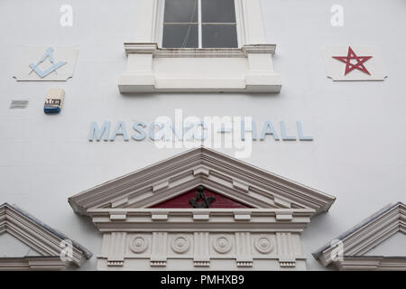 Das äußere, Architektur und Symbole Bauhütten der Masonic Hall, am 11. September 2018, in der Marke Lane, Ludlow, Shropshire, England, UK. Stockfoto