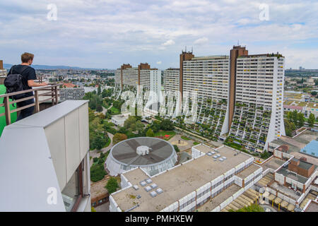 Wien, Wien: Wohnpark Alt Erlaa Wohnanlage, Hochhaus, Gebäude, Besucher, 23. Liesing, Wien, Österreich Stockfoto
