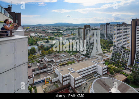 Wien, Wien: Wohnpark Alt Erlaa Wohnanlage, Hochhaus, Gebäude, Besucher, 23. Liesing, Wien, Österreich Stockfoto