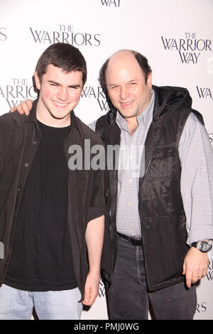 Jason Alexander 19.11.10, 'The Warrior's Way' Premiere@CGV Kinos, Los Angeles Ph: Izumi Hasegawa/HNW/PictureLux Datei Referenz # 30717 048 PLX nur für redaktionelle Verwendung - Alle Rechte vorbehalten Stockfoto