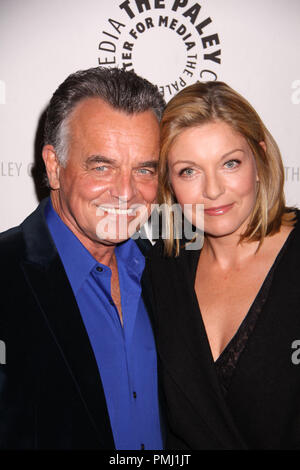 Sheryl Lee, Ray Wise 11/29/10, "Psych: Twin Peaks Sammeln "Die Paley Center für Medien in Los Angeles, Beverly Hills Ph: Izumi Hasegawa/HNW/PictureLux Datei Referenz # 30729 010 PLX nur für redaktionelle Verwendung - Alle Rechte vorbehalten Stockfoto