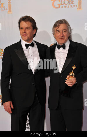 Matt Damon und Robert De Niro auf der 68. jährlichen Golden Globe Awards im Beverly Hilton Hotel. Januar 16, 2011 Beverly Hills, CA Foto von GFS/PictureLux Datei Referenz # 30825 202 Nur für den redaktionellen Gebrauch - Alle Rechte vorbehalten Stockfoto