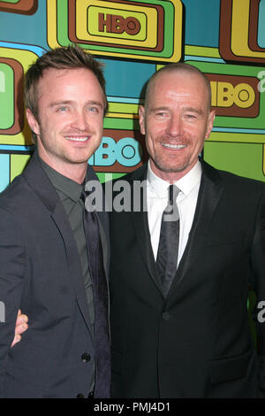 Aaron Paul & Bryan Cranston 01/16/11' 68th Golden Globe Awards HBO nach Partei '@ ca. 55 im Beverly Hilton Hotel, Beverly Hills Foto von Ima Kuroda/www.HollywoodNewsWire.net/ PictureLux Stockfoto