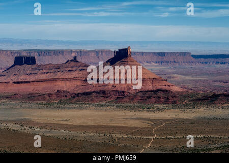 Der Blick in die Burg Tal von der Porcupine Rim Trail, in der Nähe von Moab, Utah, USA. Stockfoto