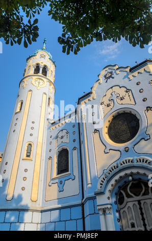 Kirche St. Elisabeth Bratislava, auch als die Blaue Kirche bekannt Stockfoto