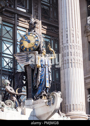 Polychrome Skulptur, Selfridges und Co Kaufhaus, Oxford Street, London, UK, GB. Stockfoto