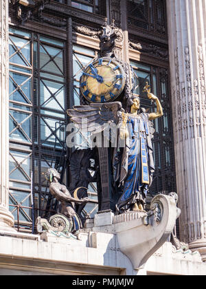 Polychrome Skulptur, Selfridges und Co Kaufhaus, Oxford Street, London, UK, GB. Stockfoto