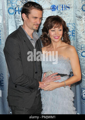 Autumn Reeser & Ehemann Jesse Warren an der 2011 Menschen Choice Awards - Ankunft im Nokia Theatre L.A. statt Leben in Los Angeles, CA. Die Veranstaltung fand am Mittwoch, 5. Januar 2011. Foto von PRPP Pacific Rim Foto Presse/PictureLux Stockfoto