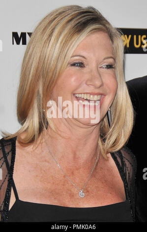 Olivia Newton John und John Travolta an den 2011 G'day USA Los Angeles schwarzer Riegel Gala statt im Hollywood Palladium in Hollywood, CA. Die Veranstaltung fand am Samstag, 22. Januar 2011. Foto von PRPP/PictureLux Stockfoto