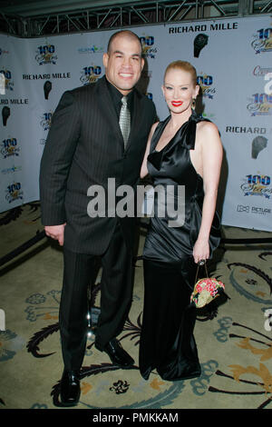 Jenna Jameson und Tito Ortiz auf der 21. jährlichen Nacht der 100 Stars Awards Gala. Ankunft im Beverly Hills Hotel Crystal Ballroom in Beverly Hills, CA, 27. Februar 2011 statt. Foto von Joe Martinez/PictureLux Stockfoto