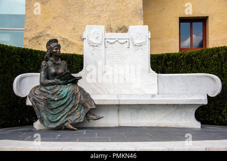 Statue von Sisi, Elisabeth von Bayern, Kaiserin von Österreich, in Schloss Trauttmansdorff in Meran, Südtirol Stockfoto