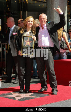 Melissa Etheridge und Hamish Dodds (Präsident und CEO von Hard Rock International) im Hollywood Handelskammer Zeremonie ihr mit einem Stern auf dem Hollywood Walk of Fame zu Ehren in Hollywood, CA, 27. September 2011. Foto von Joe Martinez/PictureLux Stockfoto